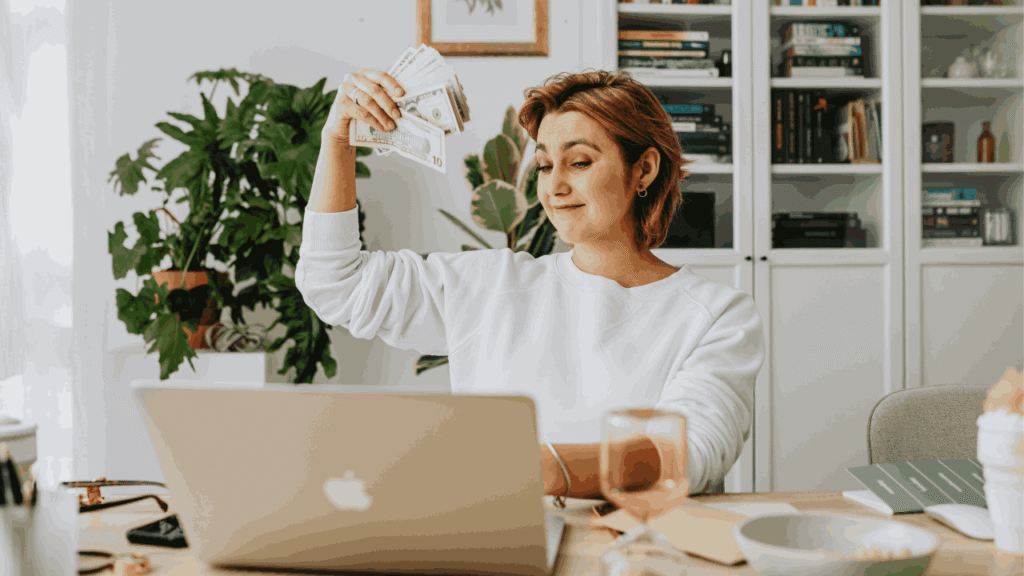 Side Hustles in Dubai to Earn Extra Money in the UAE